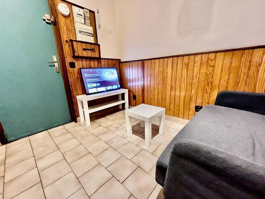 Studio - Hyper Centre Avec Parking & Wifi Gratuit Grenoble 0*,  France